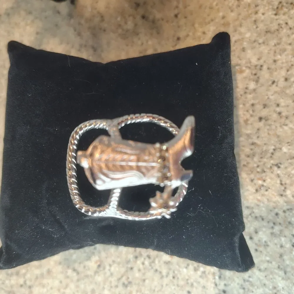 Silver Toned Western Cowgirl Scarf Slide